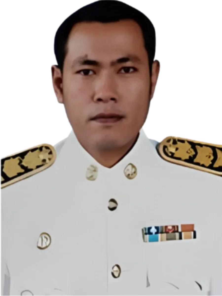 นายประพนธ์ เฟื่องฟู